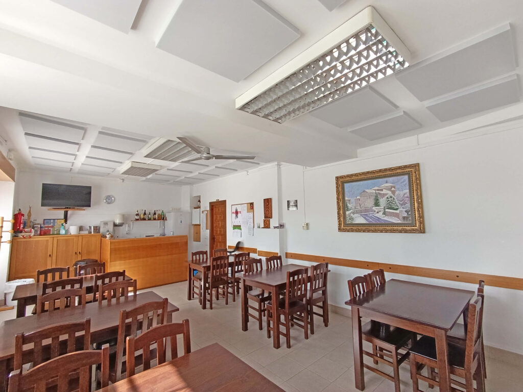 Acondicionamiento acústico realizado en el bar de jubilados de Etxauri