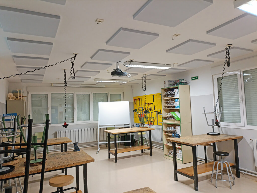 Aulas y talleres sin ecos ni reverberación