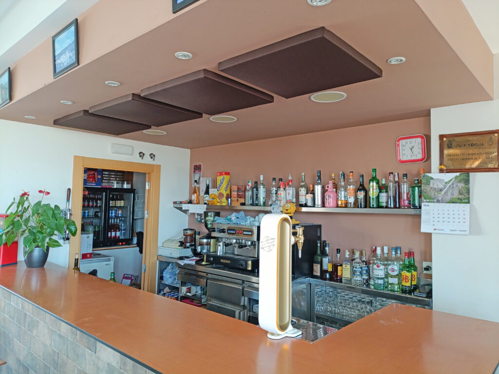 Paneles para mejorar la acústica.