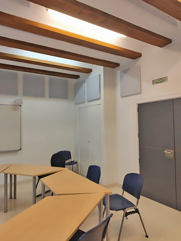 Mejora acústica mediante la instalación de acousticpanels